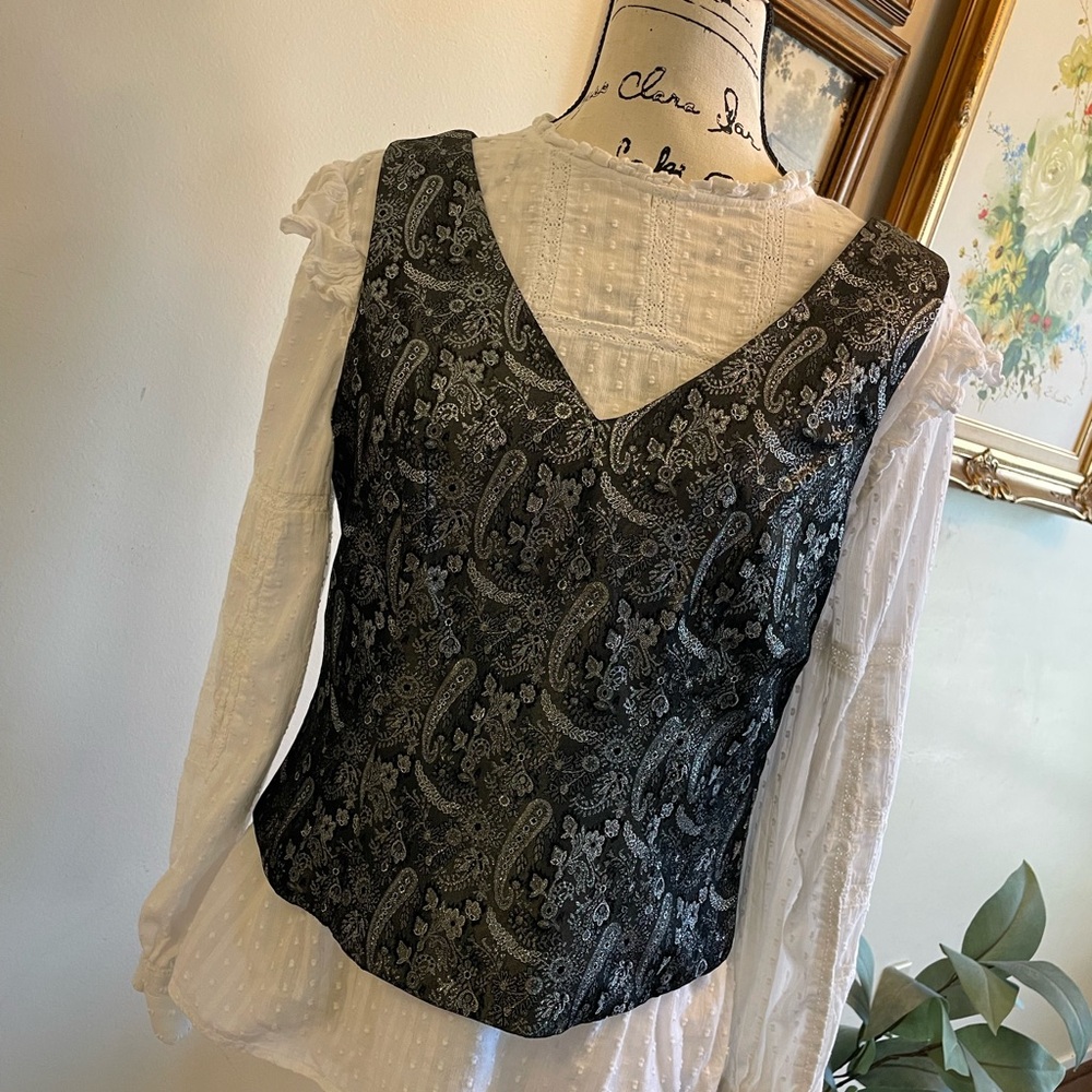 VINTAGE Elegant Black and Gray Paisley VEST SIZE 10